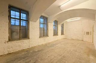 Büro zu mieten in Schwarzspanierstraße, 1090 Wien, Atelier bei der Votivkirche - Heizung möglich!