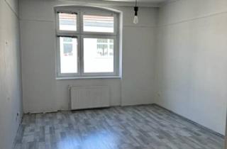 Wohnung kaufen in Hernalser Hauptstraße, 1170 Wien, Charmante Wohnung mit Sanierungspotenzial unweit S-Bahn Hernals