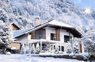 Villen zu kaufen in 9552 Steindorf am Ossiacher See, Exklusive Landhausvilla am Ossiacher See – modernes Chalet in Bestlage