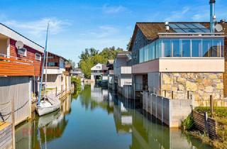 Immobilie kaufen in 6971 Hard, Direkt am Wasser: Exklusives Bootshaus mit Luxuskomfort