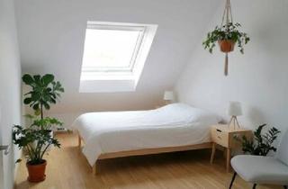 Wohnung kaufen in Breitenleer Straße, 1220 Wien, Befristet vermietete: klimatisierte 2-Zimmer-Wohnung mit hofseitiger Terrasse & optionaler Garagenstellplatz!