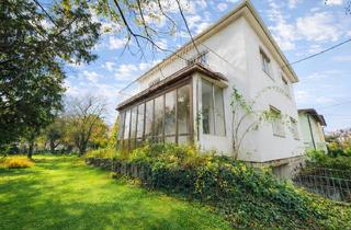 Einfamilienhaus kaufen in 2500 Baden, Zeitloses Einfamilienhaus (sanierungsbedürftig) auf großem Grundstück in Baden bei Wien