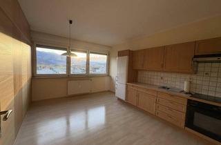 Wohnung kaufen in 6130 Schwaz, 3 Zimmer Wohnung mit Blick über die Dächer von Schwaz