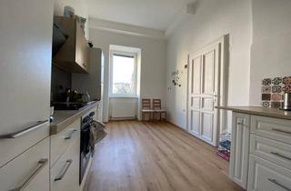 Wohnung mieten in 4020 Linz, Großzügige 3-Raum Altbauwohnung generalsaniert, in zentraler Innenstadtlage!WG-geeignet!