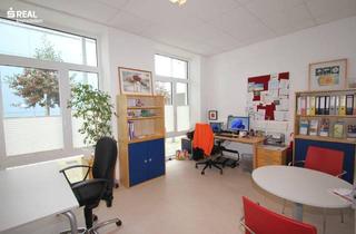 Gewerbeimmobilie kaufen in 3300 Amstetten, vermietete Büroräumlichkeiten im Zentrum vom Amstetten