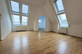 Wohnung kaufen in 2500 Baden, Dachgeschoss-Turm-Wohnung mit 5 Meter Raumhöhe I umfassend saniert I