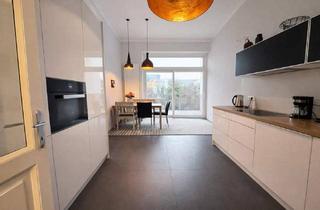 Wohnung kaufen in 9020 Klagenfurt, Stilvolle Altbauwohnung mit Terrasse und Carport in Klagenfurt am Wörthersee