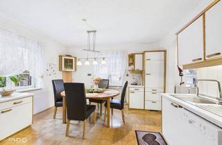 Haus kaufen in 9020 Klagenfurt, Ein Zuhause voller Möglichkeiten - Wohnhaus mit zwei Einheiten und Zubau