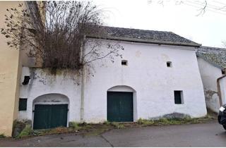 Lager kaufen in 2061 Hadres, Weinkeller mit Presshaus und Kellerröhre!