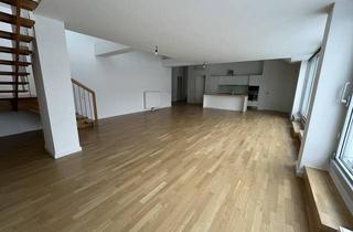 Wohnung mieten in Freyung, 1010 Wien, PALAIS HARDEGG: 3-Zimmer-DG-Wohnung mit 3 Terrassen zu mieten an der Freyung - wohnen in 1010 Wien