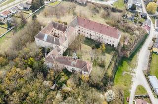 Immobilie kaufen in 2274 Rabensburg, Historisches Anwesen mit Weitläufigem Grundstück!