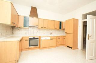 Anlageobjekt in Hauptplatz, 8530 Deutschlandsberg, DEUTSCHLANDSBERGS BESTLAGE! Bestandsfreies Zinshaus mit ehrlichen Entwicklungsmöglichkeiten - riesen Potenzial dank der Koralmbahn!