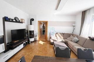 Wohnung kaufen in 4690 Schwanenstadt, Vollmöblierte Erdgeschosswohnung mit Balkon, Kaminofen & Parkplatz im Eigentum in Schwanenstadt