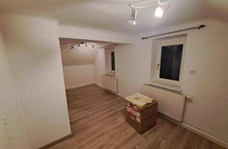 Wohnung mieten in Unterstadtgrieß 72, 4840 Vöcklabruck, Gemütliche 3-Zimmer Dachgeschosswohnung mit Garten