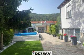 Haus kaufen in 2560 Berndorf, "Ein-/Zweifamilienhaus, mit 2 Wohnungen (je 120m²) und Pool!"