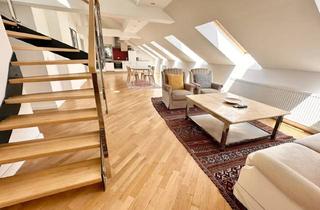 Villen zu kaufen in Gersthof, 1180 Wien, Exklusiv: Stilvolle Zinsvilla in Währing mit drei autarken Wohneinheiten