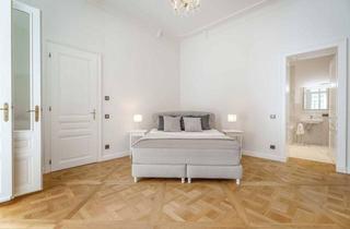 Wohnung kaufen in Schellinggasse, 1010 Wien, Exklusive 2-Zimmer-Altbauwohnung mit Balkon & Kamin im Palais