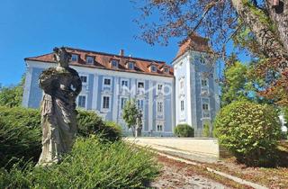 Wohnung kaufen in 4600 Wels, Schlossherr:in gesucht - elegante Schlosswohnung mit Turmzimmer zu verkaufen! (inkl. Garage)