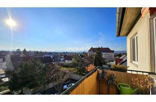 Wohnung kaufen in 2700 Wiener Neustadt, Lichtdurchflutete, große 3-Zimmer-Wohnung mit Balkon, Aussicht und Garage in attraktiver Lage