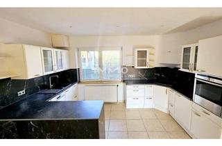 Wohnung kaufen in 2361 Laxenburg, Geräumige, moderne 4-Zimmer-Wohnung mit zwei Bädern und großer Küche im Zentrum von Laxenburg