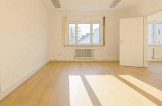 Büro zu mieten in Stiegl-Brauerei, Glan, Maxglaner Hauptstraße, Moosstraße, 5020 Salzburg, Top-Gewerbeimmobilie in Salzburg Maxglan; helle, hohe Räume, erster Stock mit 232m² Bürofläche + 12m² Lager; angenehmes Raum- und Arbeitsklima; ruhige Lage mit Park- und Grünflächen direkt vor dem Haus