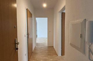 Wohnung mieten in Hofmannsthalweg 21, 4030 Linz, Frisch sanierte 3-Raum-Wohnung mit Balkon im Ennsfeld/Ebelsberg! Parkplatz! Sofort zu beziehen!