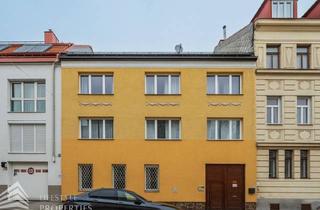 Anlageobjekt in Sternwartepark, 1180 Wien, Vollsaniertes Zinshaus mit 4 Einheiten und Rohdachboden, Nähe Sternwartepark