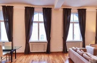 Wohnung kaufen in Hermann-Gmeiner-Park Und Schottentor, 1010 Wien, Exklusive Altbauresidenz in repräsentativer Innenstadtlage !