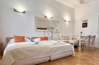 Wohnung kaufen in 1150 Wien, ZENTRALER ALTBAUCHARME IN HOFRUHELAGE