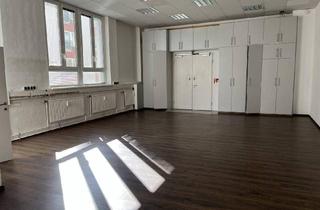 Büro zu mieten in Stutterheimstraße 16-18, 1150 Wien, Bürohaus auf der Schmelz - Büro Top 17b Zugang Lastenlift