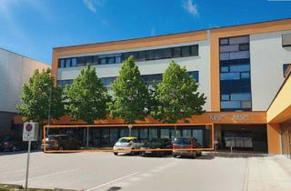 Geschäftslokal mieten in 2620 Neunkirchen, Modernes Geschäftslokal in Top-Lage von Neunkirchen – variable Verkaufs- und Präsentationsflächen TOP 4