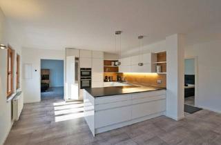 Einfamilienhaus kaufen in 7072 Mörbisch am See, Frisch renoviertes Einfamilienhaus in Mörbisch mit zusätzlicher, separat zugänglicher Wohneinheit - auch zur Vermietung geeignet!