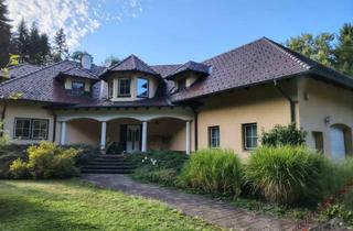 Villen zu kaufen in 2572 Kaumberg, Tolle Villa mit neuer PV-Anlage bietet viel Platz und ruhige, grüne Umgebung - ca. 38 min zur Stadtgrenze Wien!