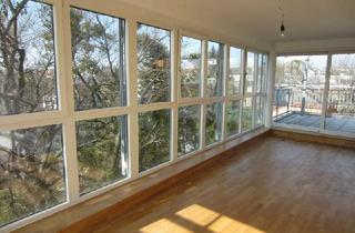 Wohnung mieten in Max-Reinhardt-Gasse, 1140 Wien, Freifläche auf zwei Terrassen mit Schönbrunnblick und Blick auf Steinhofkirche: neu sanierte und klimatisierte 2-Zimmer-Wohnung!