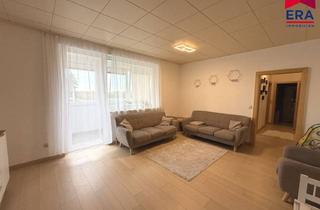 Wohnung kaufen in 2136 Laa an der Thaya, Neuer Preis: Ankommen & wohlfühlen - Sanierte Eigentumswohnung mit Loggia im Herzen von Laa/ Thaya