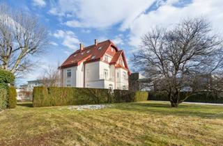 Villen zu kaufen in 2620 Neunkirchen, Beeindruckende Villa im Herzen Niederösterreichs