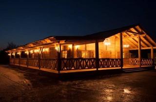 Gewerbeimmobilie kaufen in Fussball Staion, 4600 Wels, Einmalige Gelegenheit -Veranstaltungsobjekt - Ihr Traum für Gastgewerbe mit Terrasse!