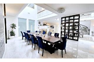 Villen zu kaufen in 2511 Pfaffstätten, Zeitlose Architektur trifft Großzügigkeit - Designvilla mit Indoor-Pool und Einliegeroption