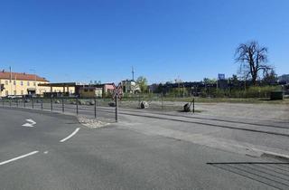 Garagen mieten in 8055 Graz, Parkplatz zu Mieten Graz Puntigam Zug und Straßenbahn 2 Minuten Entfernt