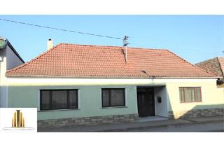 Haus kaufen in 2061 Hadres, Äußerst gepflegtes Landhaus mit uneinsichtigem Innenhof, Garten, gemauertem Stadel und Nebengebäuden in Obritz in NÖ! Interessant auch für Pferdeliebhaber!