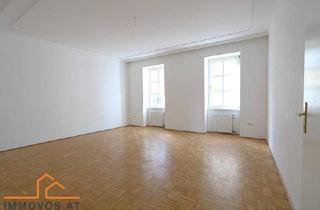 Wohnung kaufen in 1070 Wien, Nähe Bernhardgasse: 4 Zimmer-Altbauwohnung mit Loggia-Balkon in Biedermeierhaus mit barrierefrei erreichbarem Lift