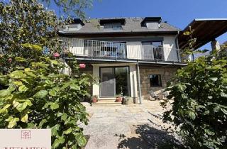 Villen zu kaufen in 7000 Eisenstadt, Exquisites Terrassenhaus mit max. 3 Wohneinheiten in Eisenstadt, separates Baugrundstück – Ihr neues Zuhause mit Traumgarten, Naturpool und Weitblick!