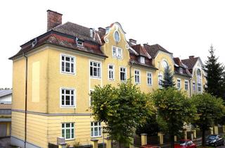 Wohnung mieten in 4020 Linz, „Römerberg-Exklusiv: Lichtfluteter Altbau-Traum mit Design-Küche und idyllischem Garten“