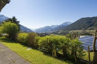 Einfamilienhaus kaufen in 6142 Mieders, Renovierungsbedürftiger Bungalow in Premium-Südhanglage mit Traumaussicht