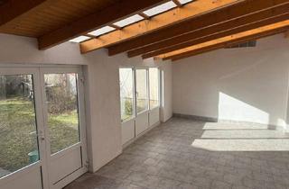 Einfamilienhaus kaufen in 2424 Zurndorf, Einfamilienhaus mit Nebengebäude und Garten