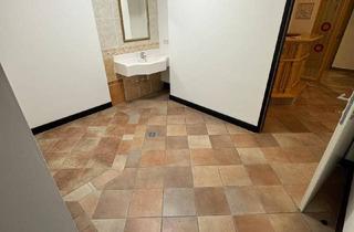 Hotel mieten in Josef-Dunkl Straße, 2130 Mistelbach, Frisch sanierter Praxisraum mit Waschbecken & gemeinsamer Infrastruktur