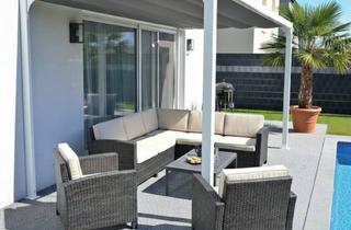 Haus kaufen in Schwechat, Wien, Hainburg, 2460 Bruck an der Leitha, Massivhaus mit hochwertiger Ausstattung | Keller, Terrasse, Garten & Stellplätzen