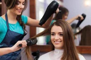 Gewerbeimmobilie kaufen in Enkplatz, 1110 Wien, Beautysalon zentral in Simmering