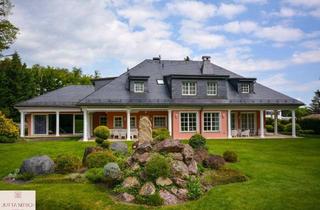 Villen zu kaufen in 2372 Gießhübl, Extravagante Luxusvilla mit Sauna und Hallenbad - am Waldrand von Gießhübl mit Wienblick