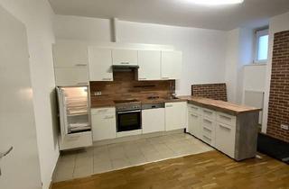 Wohnung kaufen in Reichsapfelgasse, 1150 Wien, Ihr grünes Wohnzimmer: 2 Zimmer mit Terrasse und eigenem Garten! Teilsanierung notwendig!